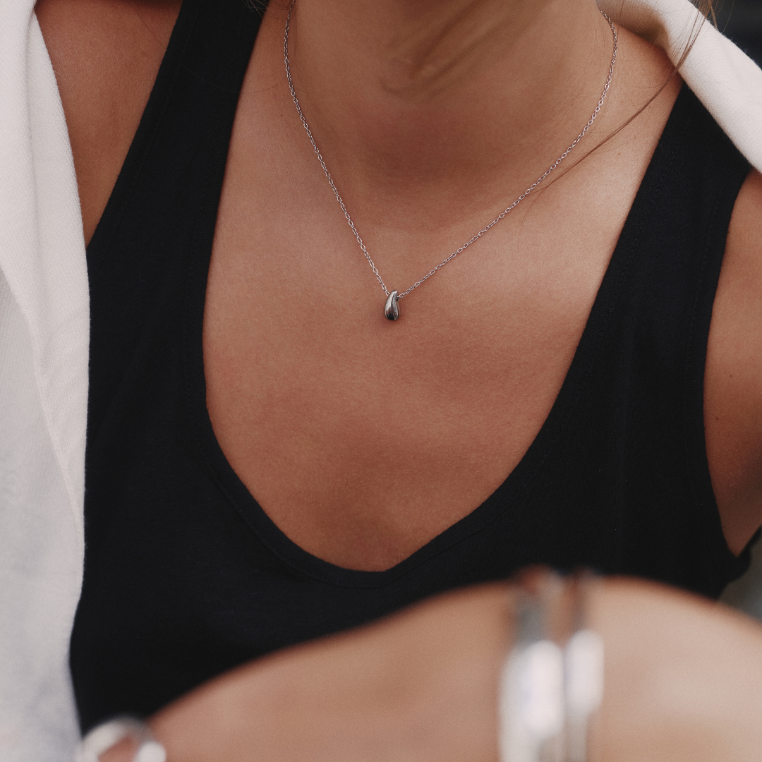 Collana con pendente a goccia - Argento