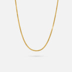Collana sottile con finitura dorata