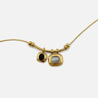 Collana con due pietre preziose