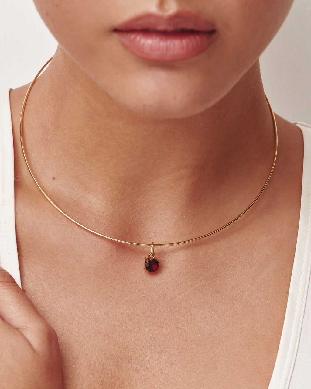 Collana con ciondolo con pietra del mese di nascita