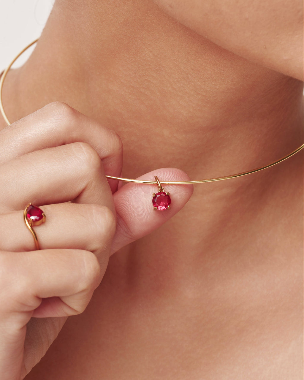 Collana con ciondolo con pietra del mese di nascita