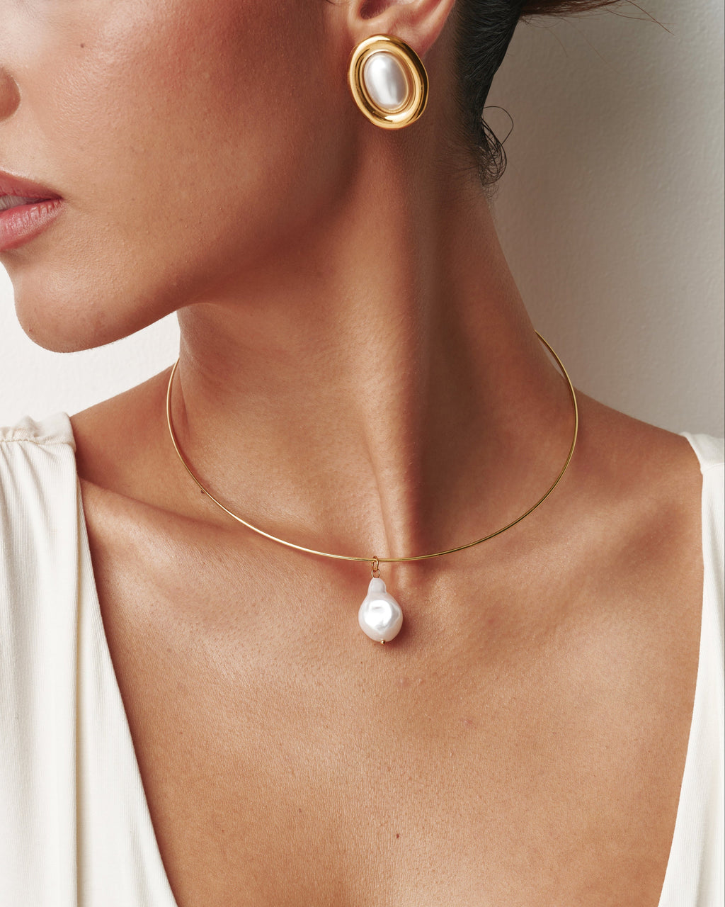 Collana a girocollo con perla naturale