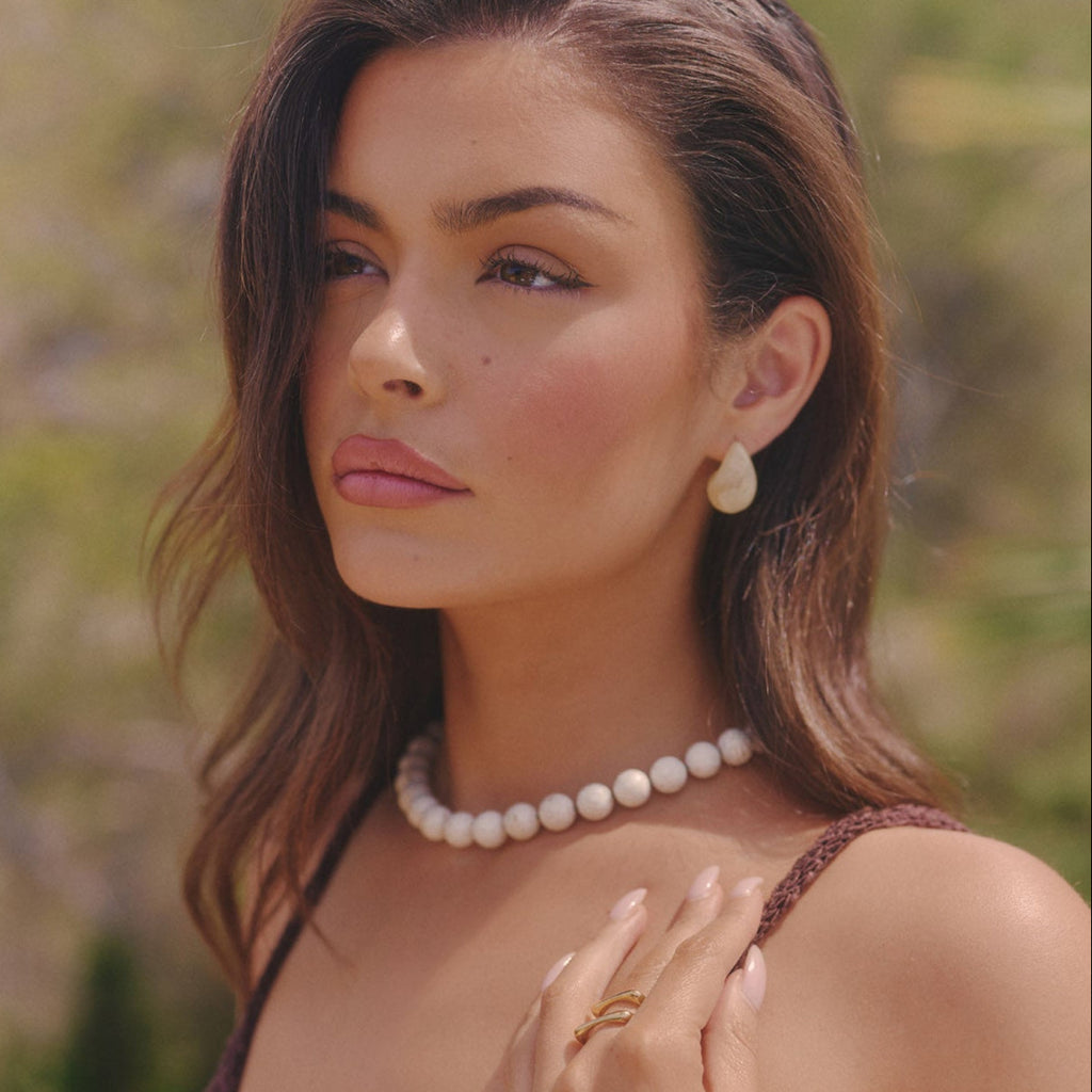 Collana con perline di sabbia