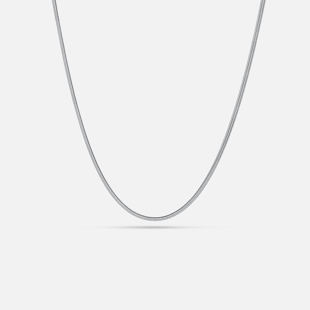 Collana con finitura argentata